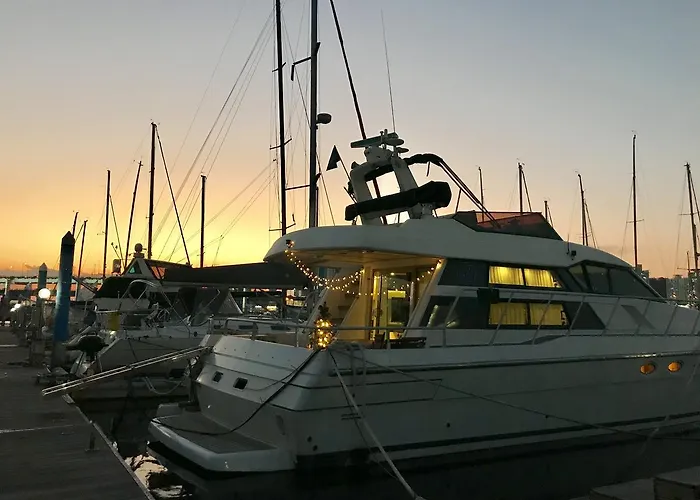 Ботель Sea And Yacht 3*
