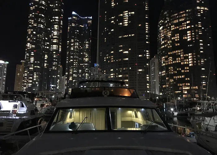 Ботель Sea And Yacht 3*