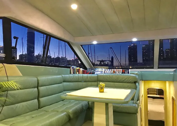 Sea And Yacht Пусан
